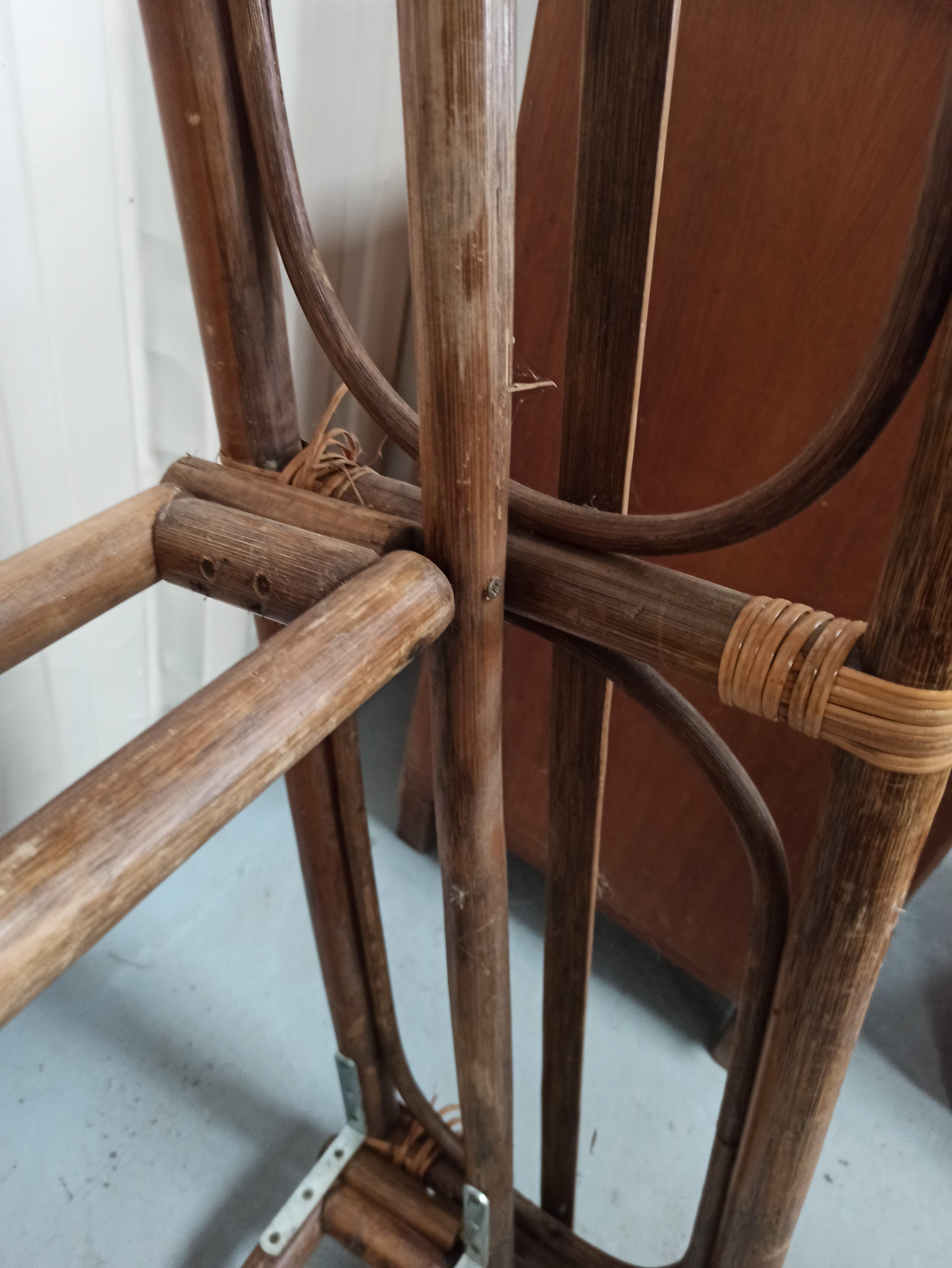 Rattan bamboo bed for one person