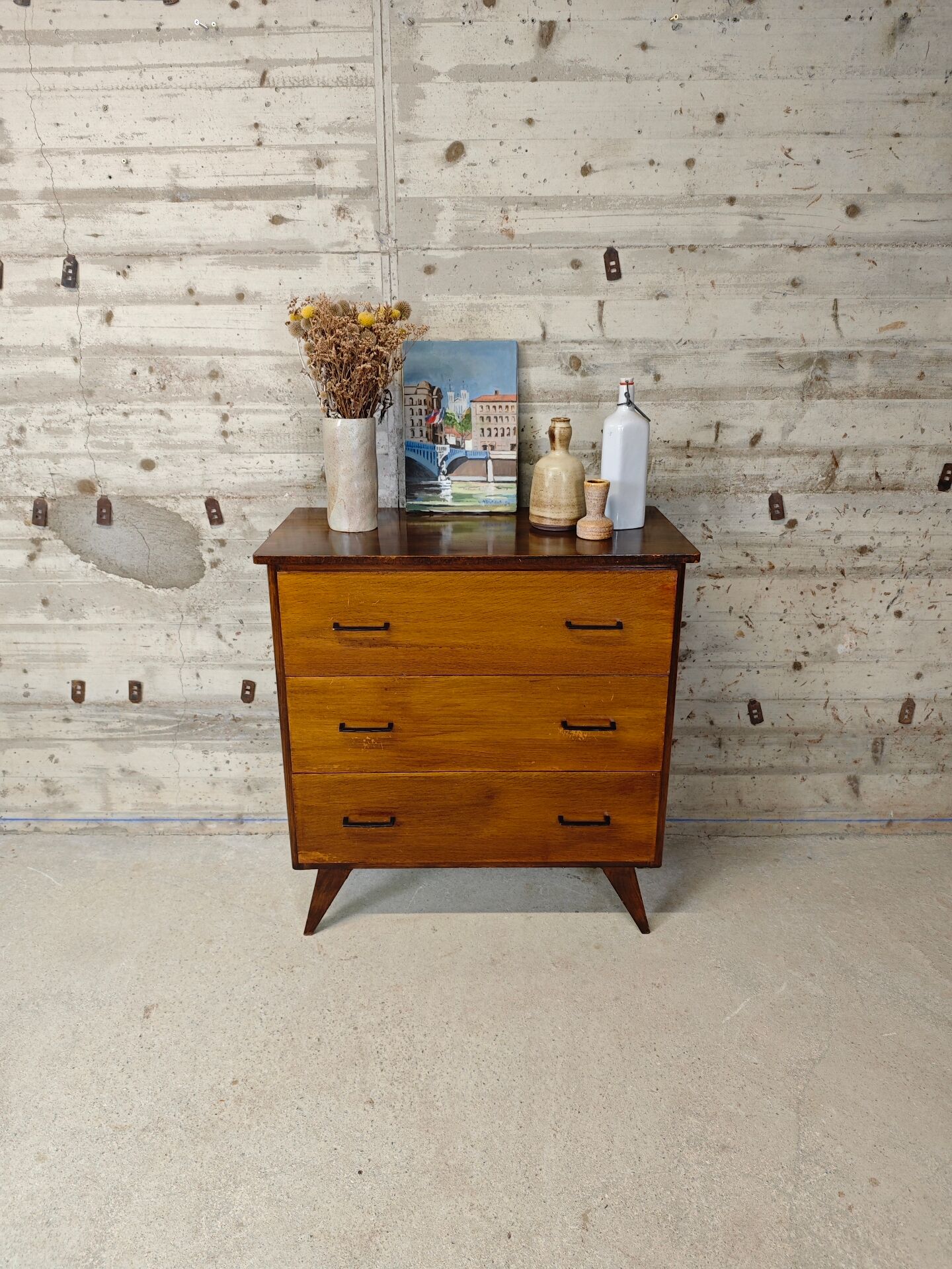 Commode vintage pieds compas