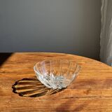 Small vintage Arcoroc Codec glass salad bowl with stylized petal patterns