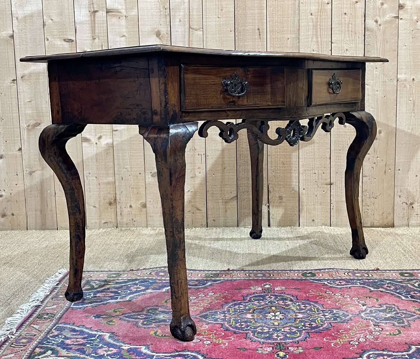 Console rustique anglaise du 18ème siècle en châtaignier et merisier