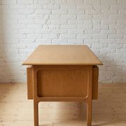 Bureau exécutif en chêne par Arne Vodder de Brouer Møbelfabrik, Danemark, années 1960.