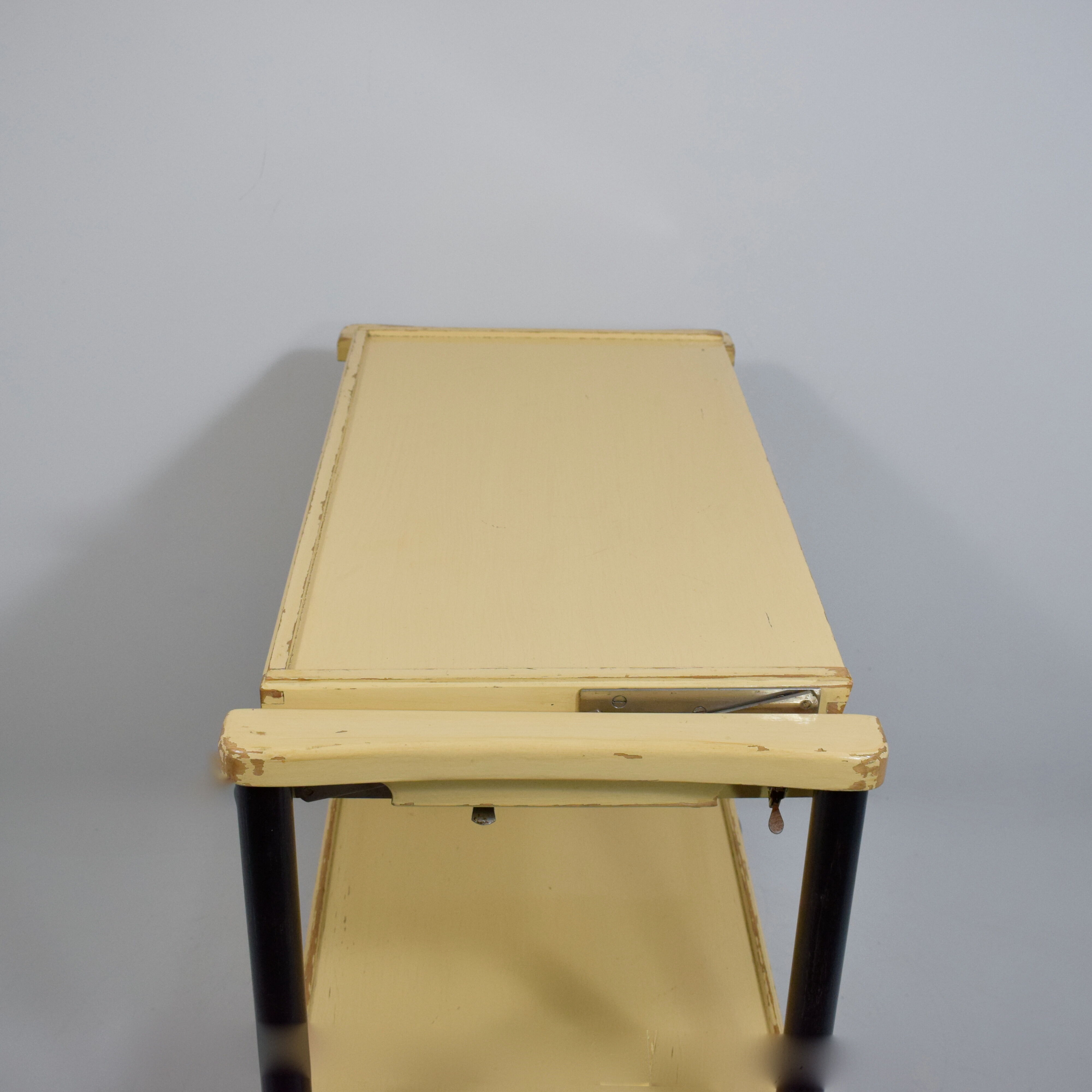 Gruco brand 3 trays served as a 1930s system, DRGM