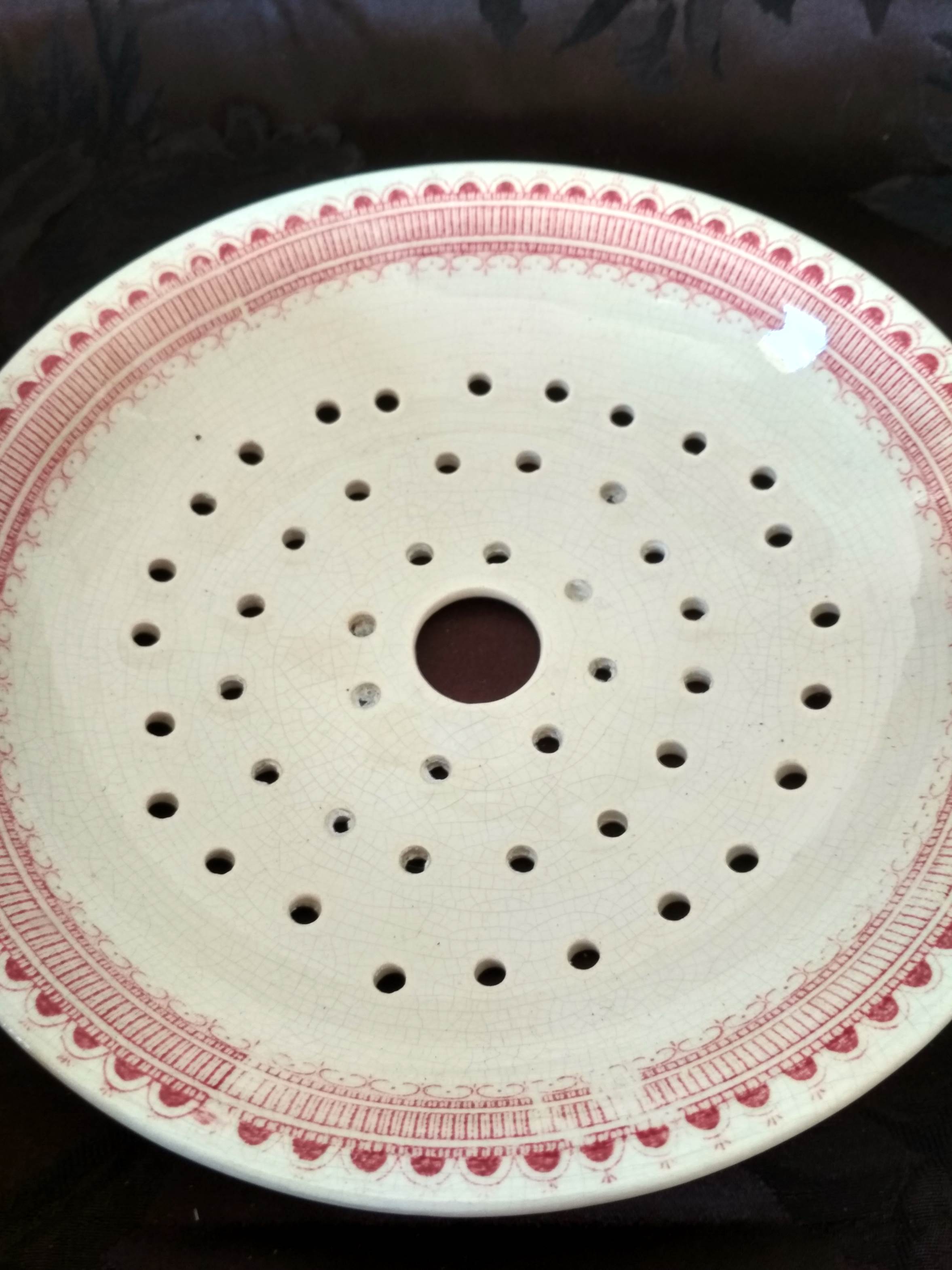 Hollow plate fruit drain - sarreguemines earthenware "calcutta"