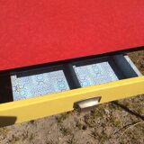 Formica table with 4 chairs and 2 stools from the 60s