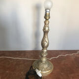 Pied de lampe de chevet joliement décoré