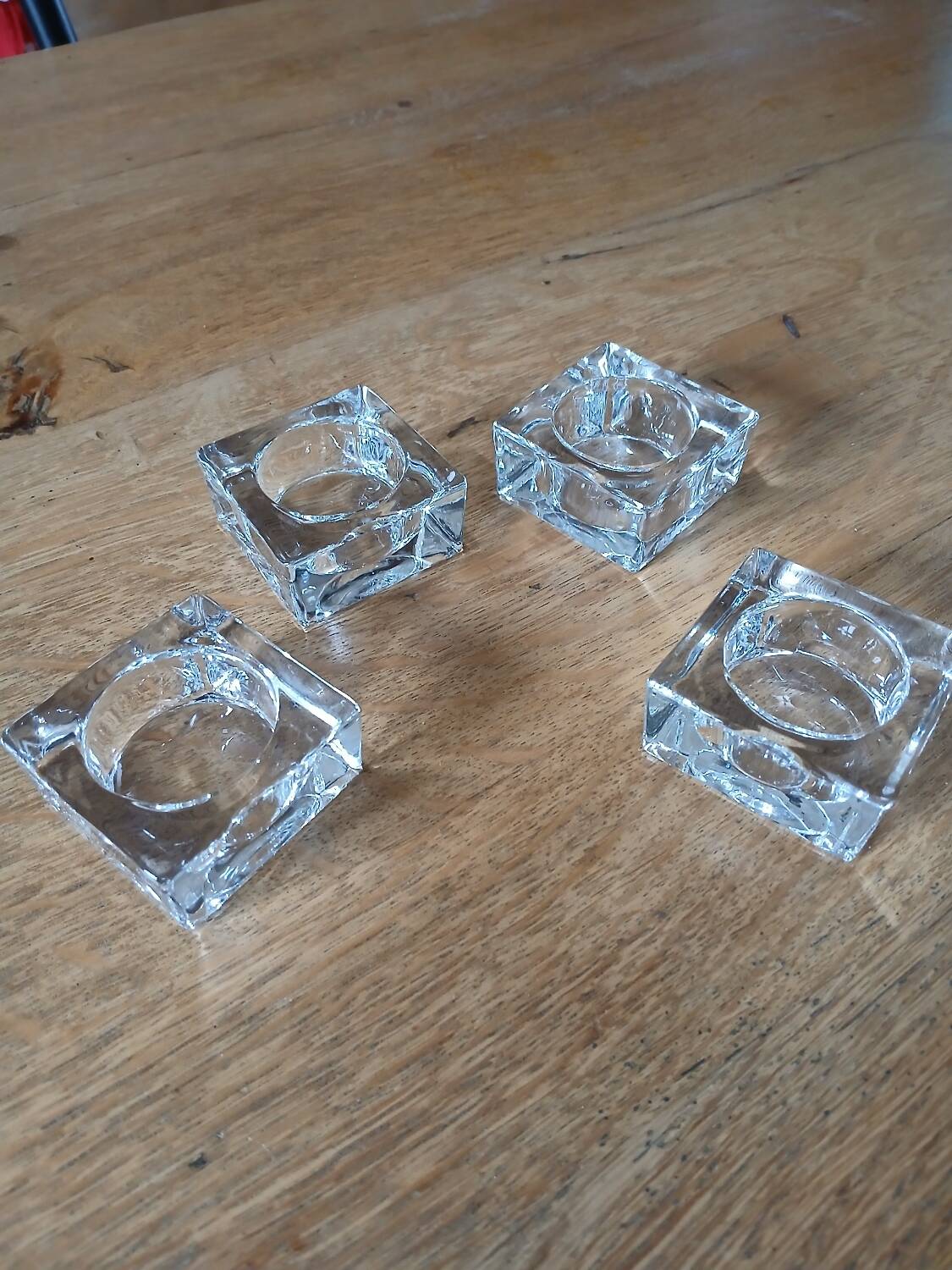 4 glass candle holders/tealight holders