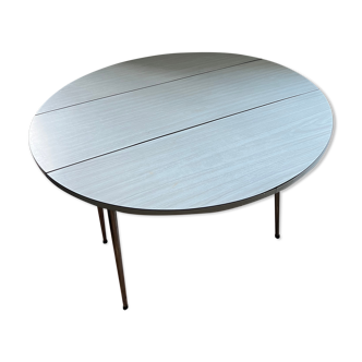 Vintage round Formica table