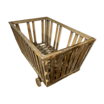 Old baker's trolley