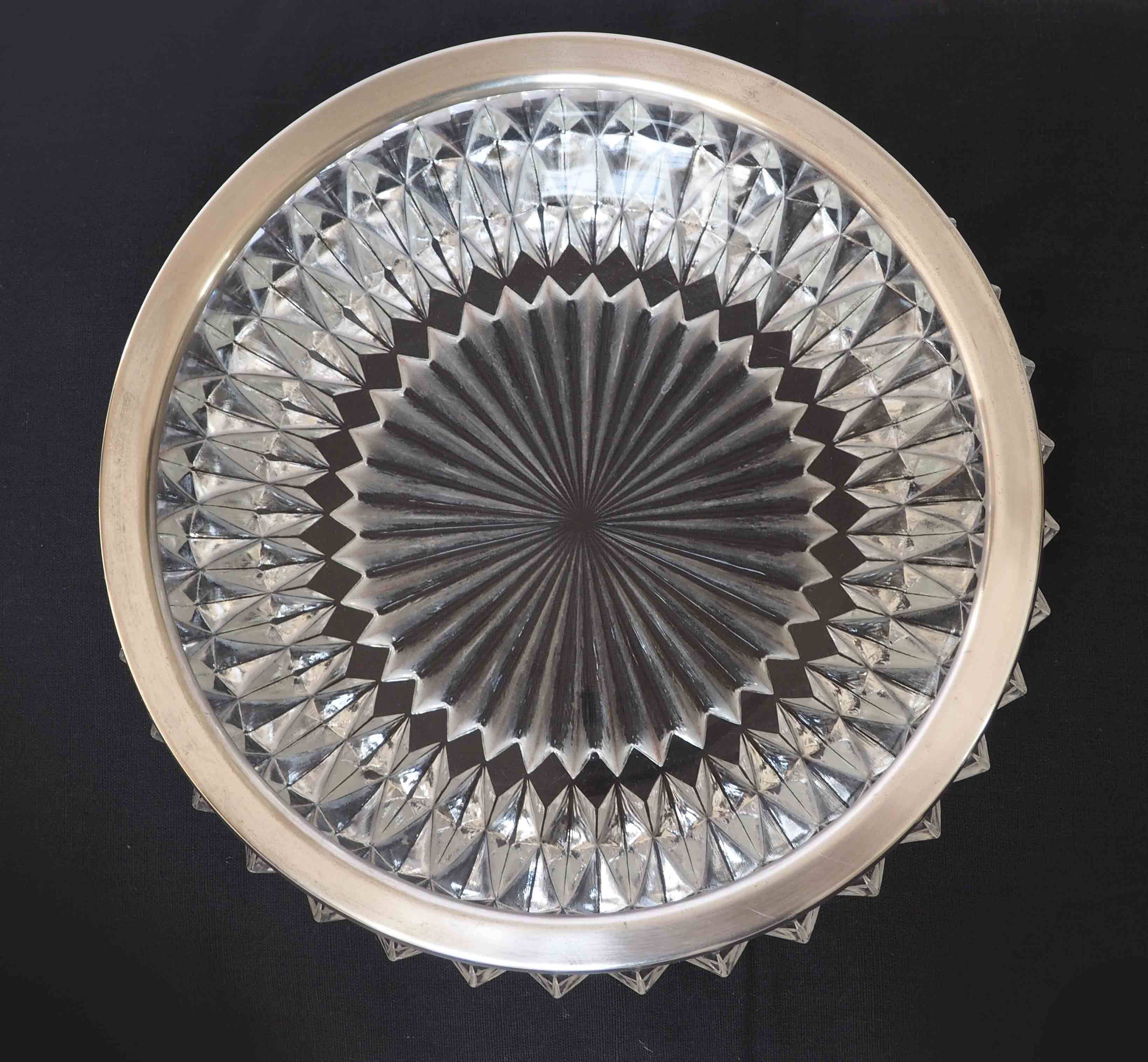 Silver rimmed glass empty pocket