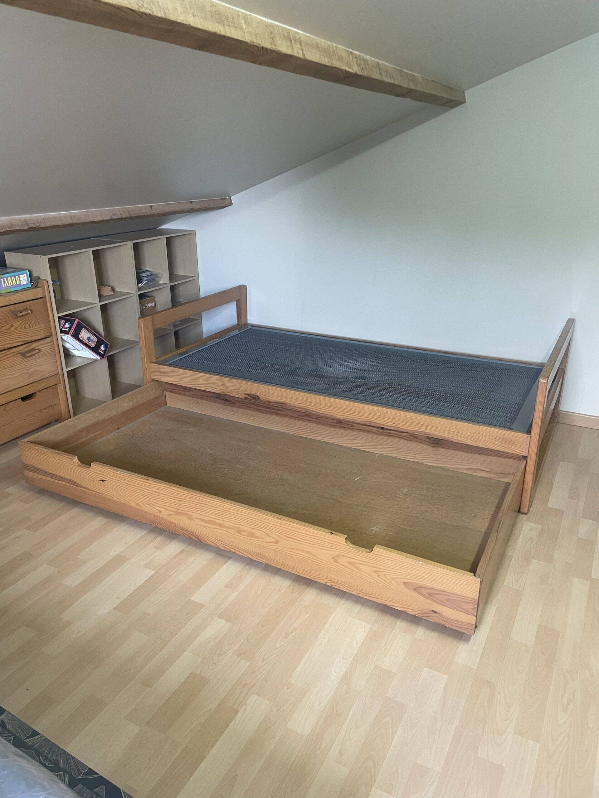Solid wood bunk bed