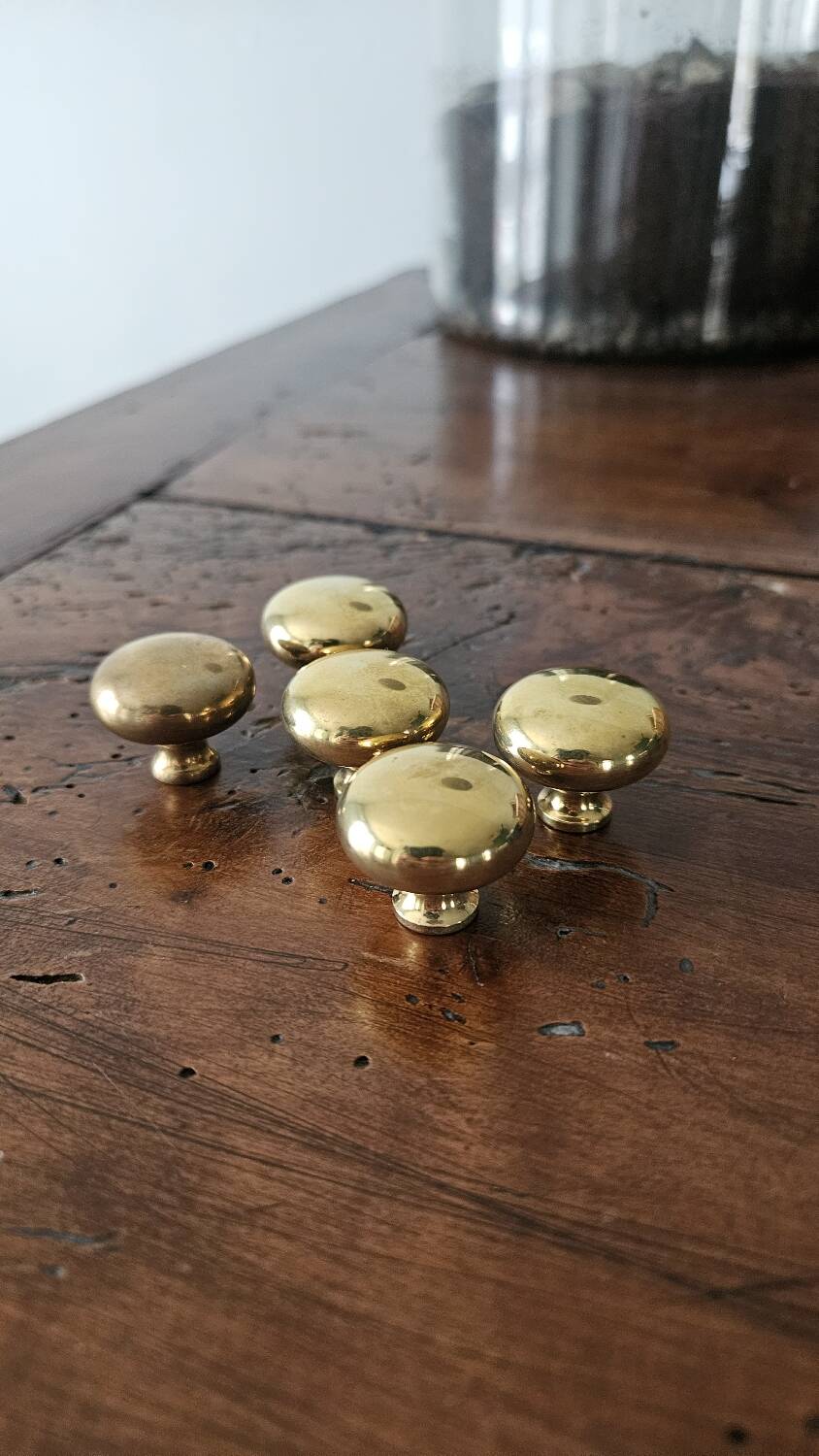 5 polished brass furniture knobs