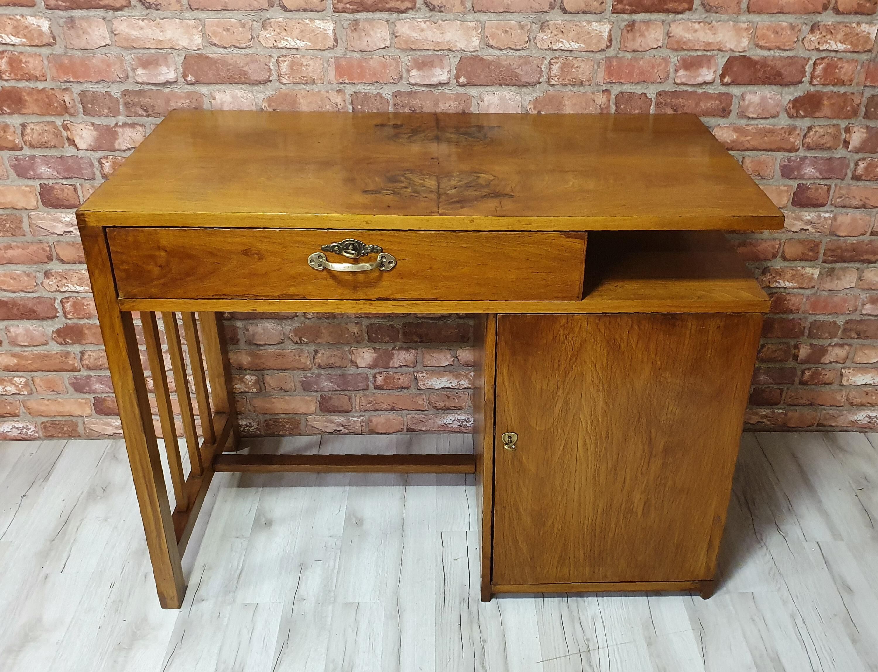 Retro desk, 1940s, after renovation