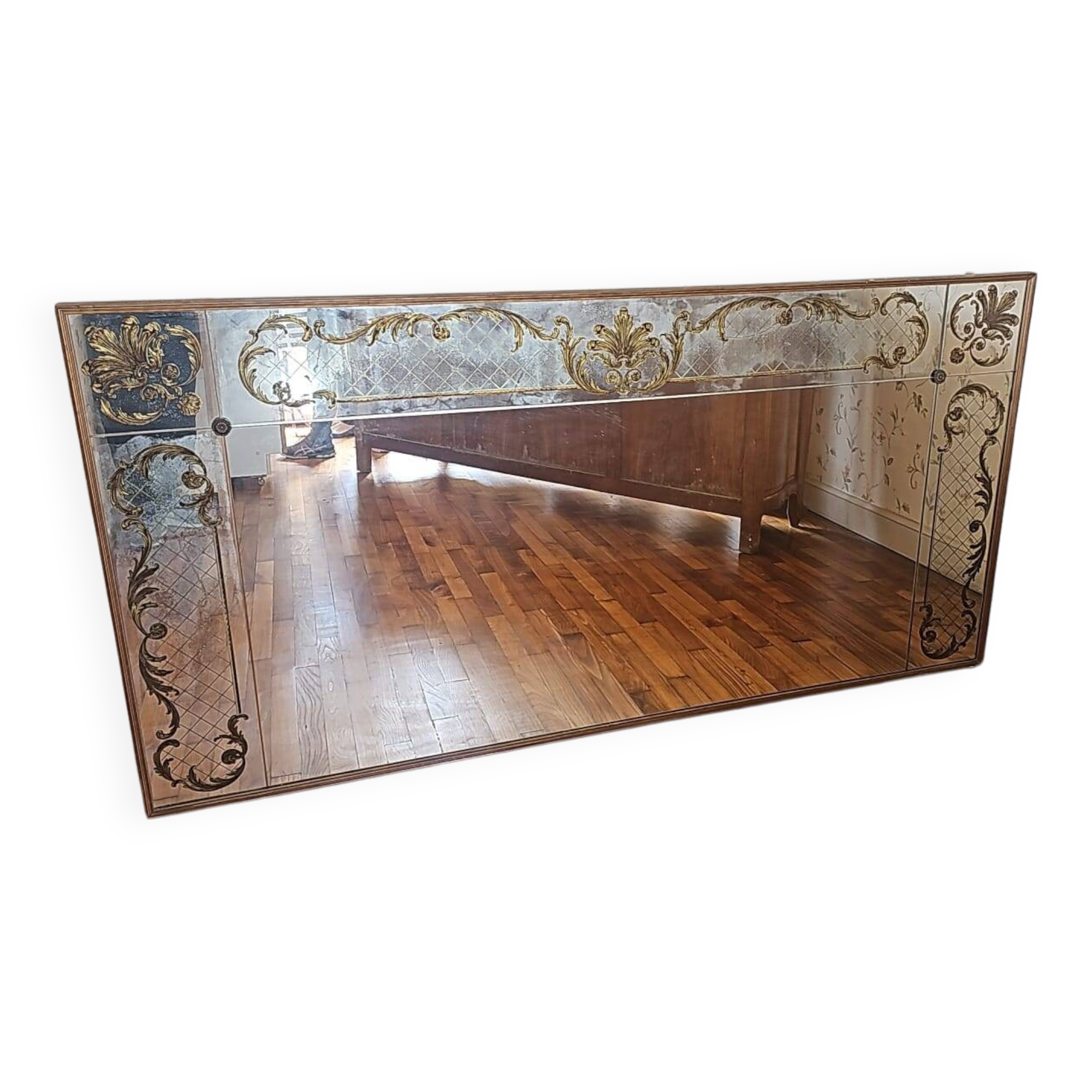 Large antique mirror with gilded decoration on engraved glass – Baroque style