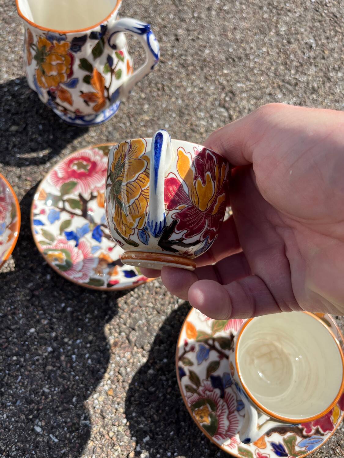 Set of 4 coffee cups and saucers + milk pitcher Gien earthenware peony decor