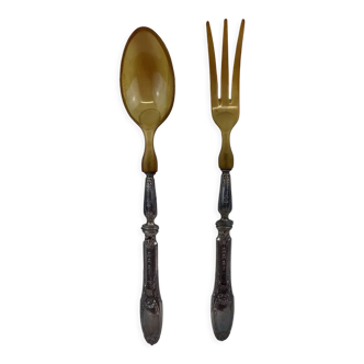 Antique salad cutlery in stuffed silver and horn