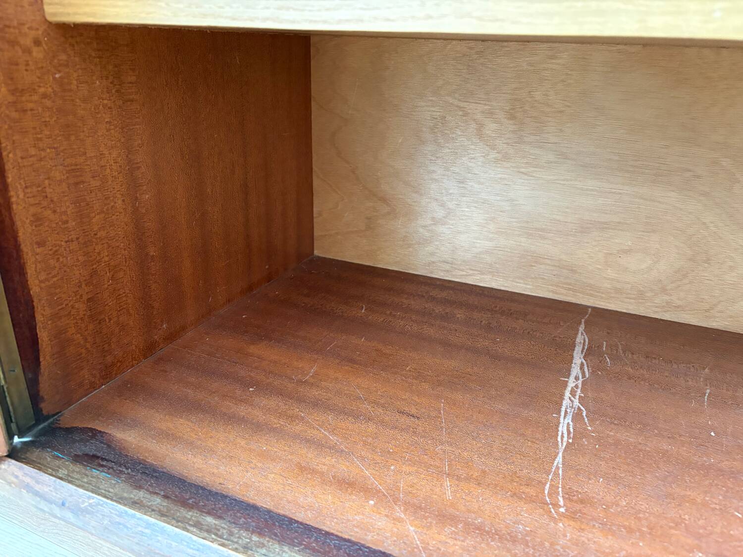 Buffet vintage années 60 – pièce rare