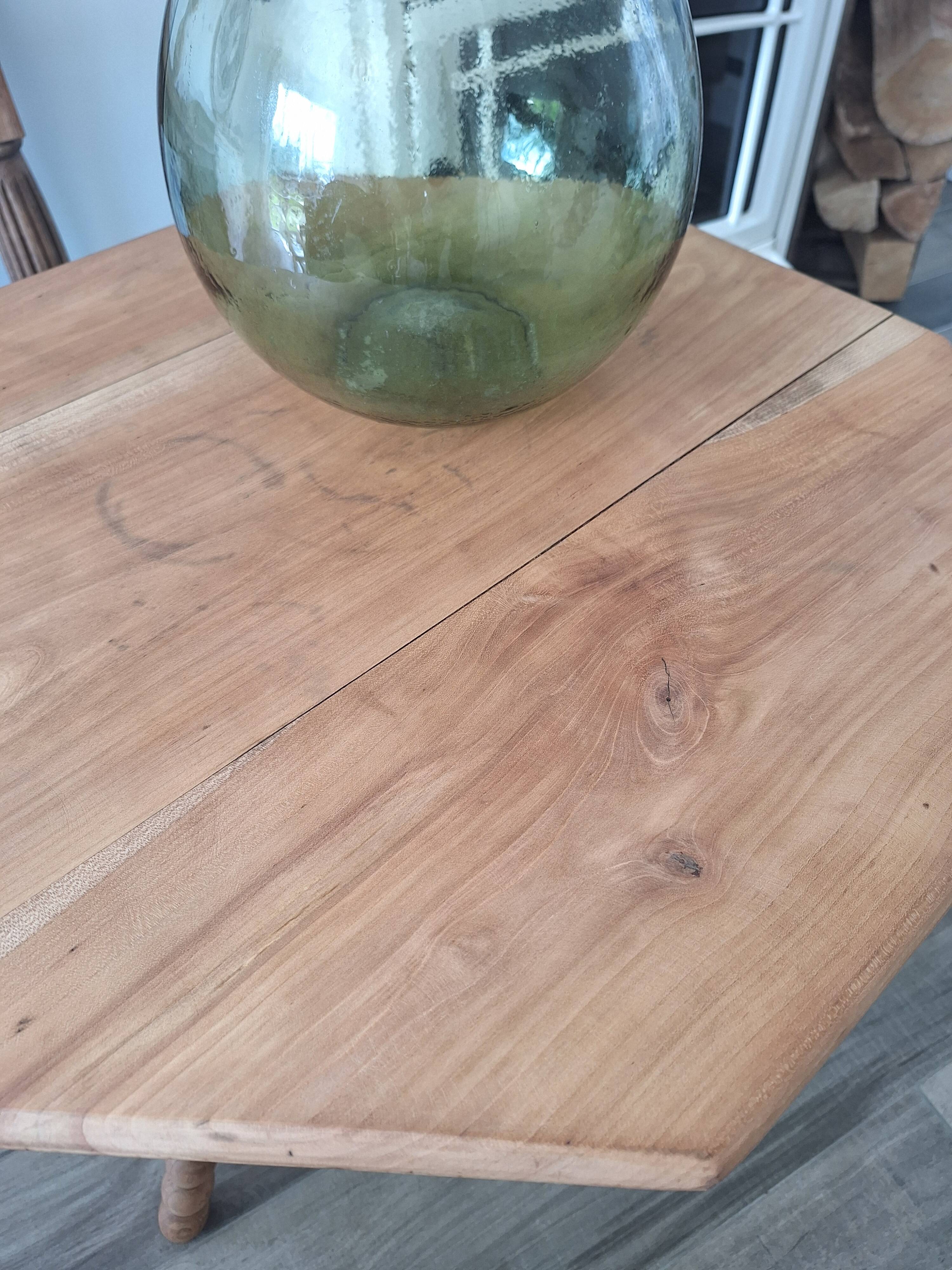 Tripod side table / end table in solid wood