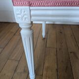 Chaise de style Louis XVI rénovée