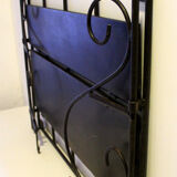 Wall-mounted or table-mounted wrought iron shelf