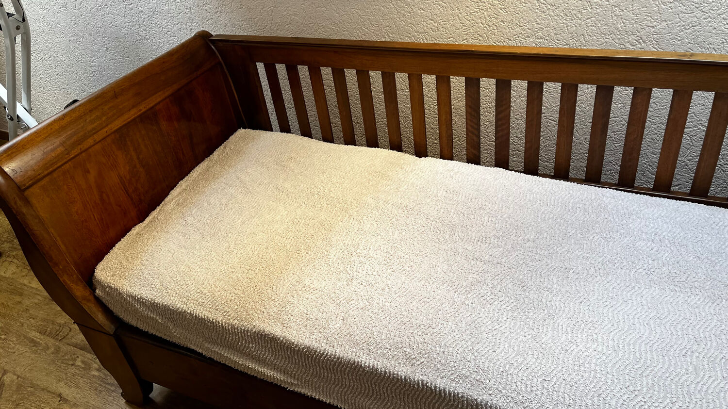 Walnut bed bench
