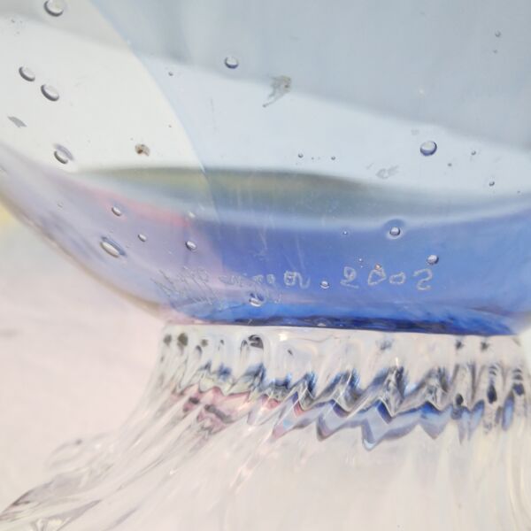 Coupe à fruit en verre soufflé signée