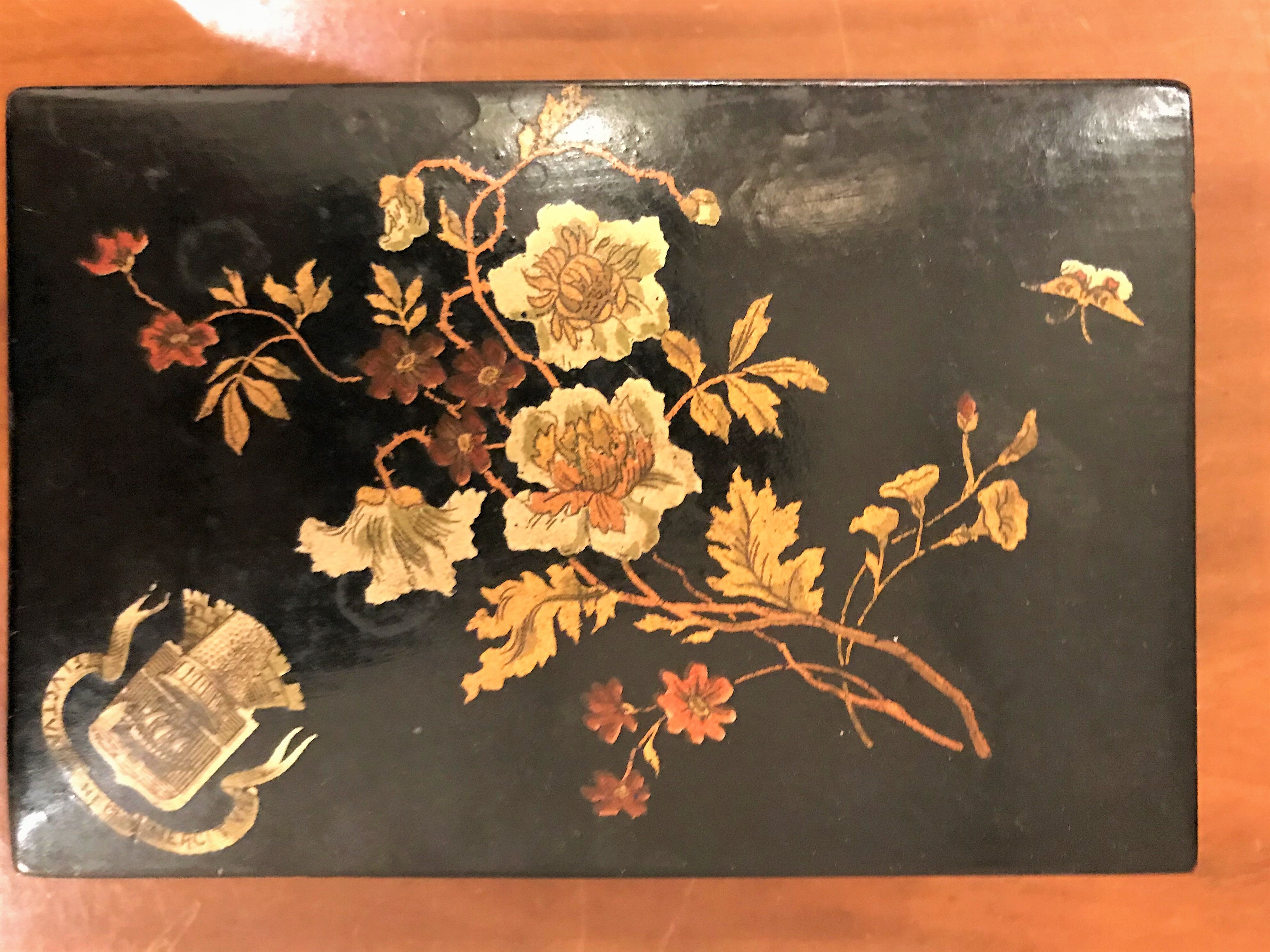 black laqué wooden box décor Paris