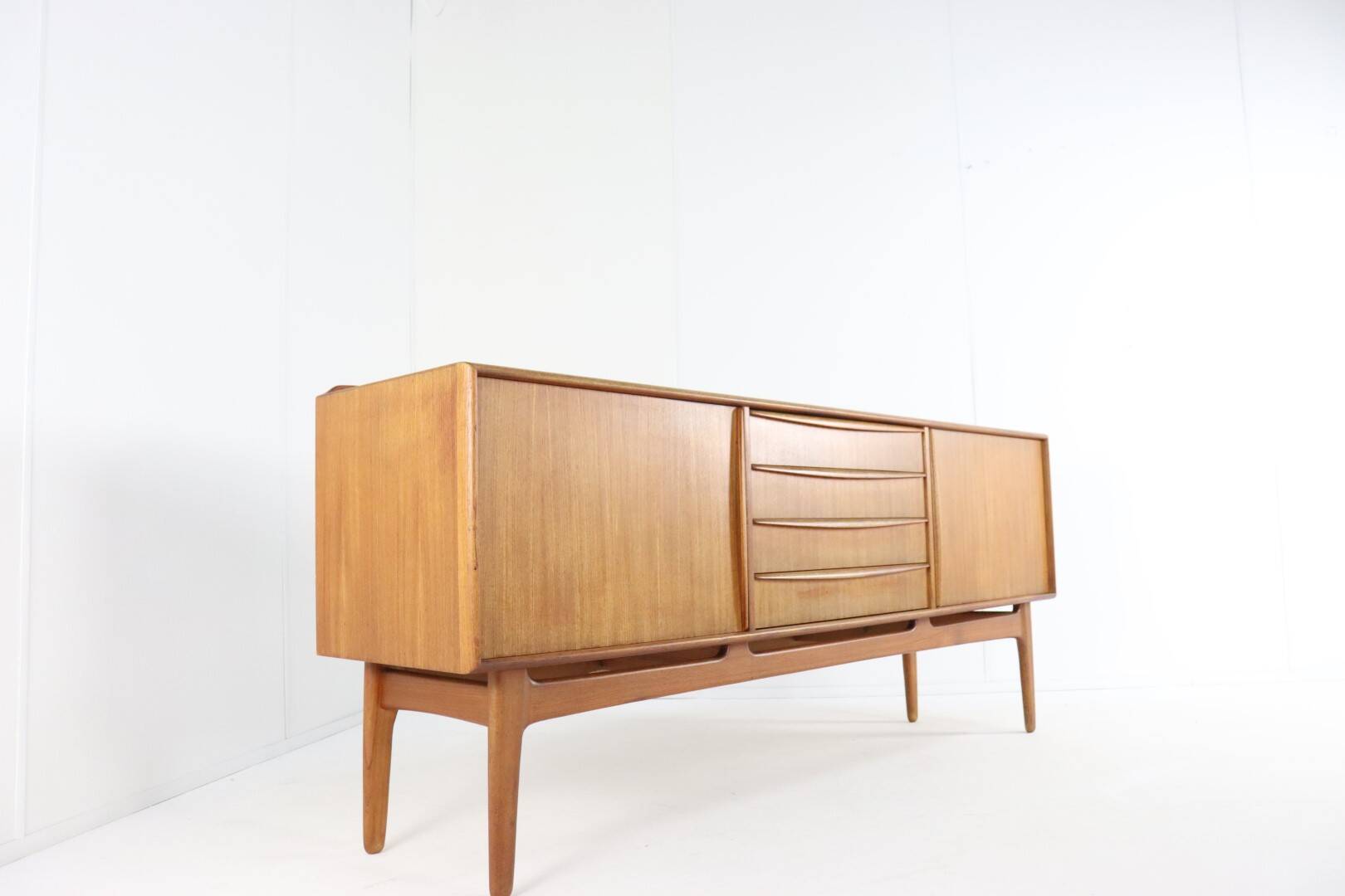 Sideboard Svend Aage Madsen for K. Knudsen & Søn