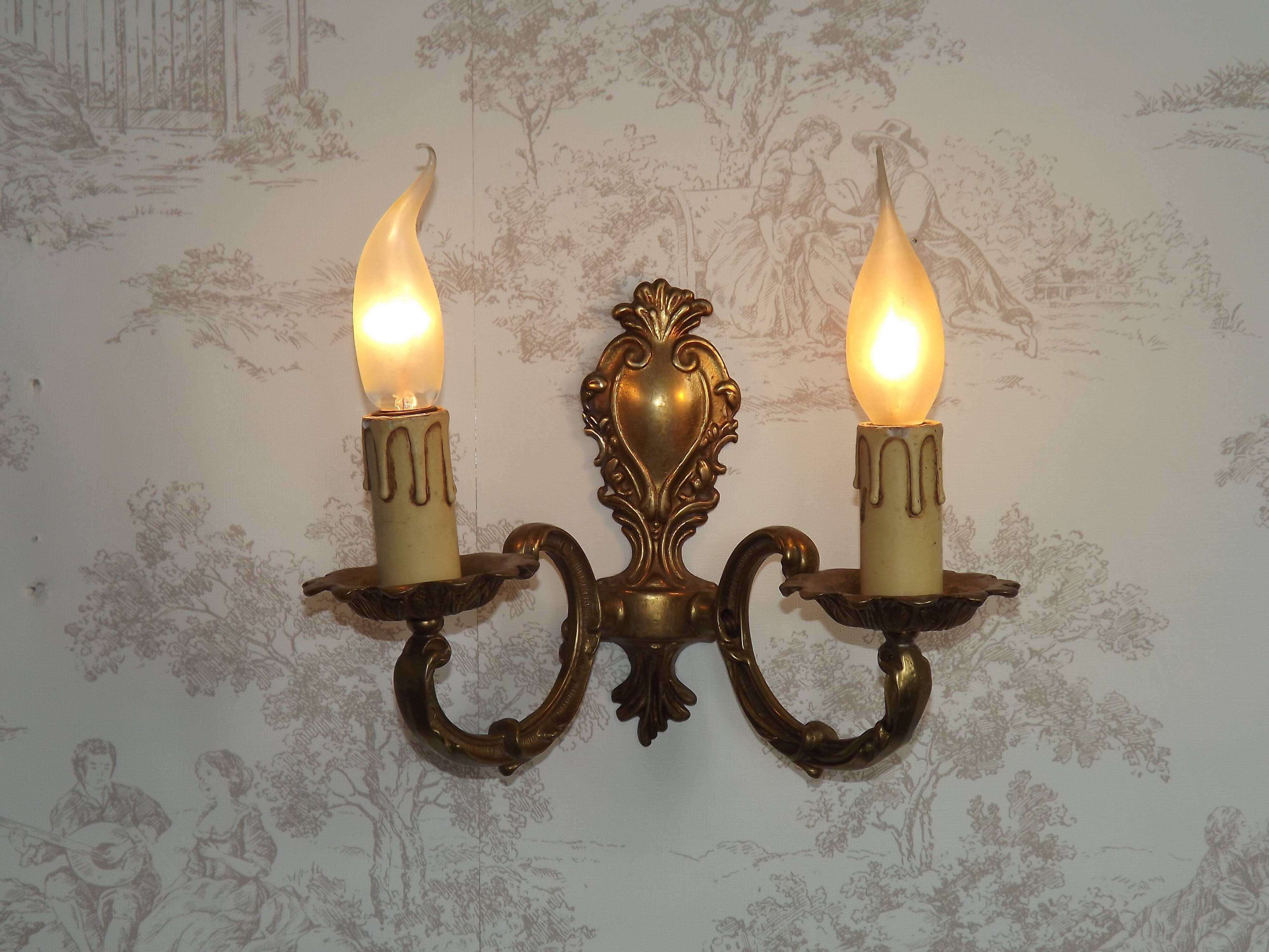 Vintage French Traditional Style Bronze Double Wall Light 5351