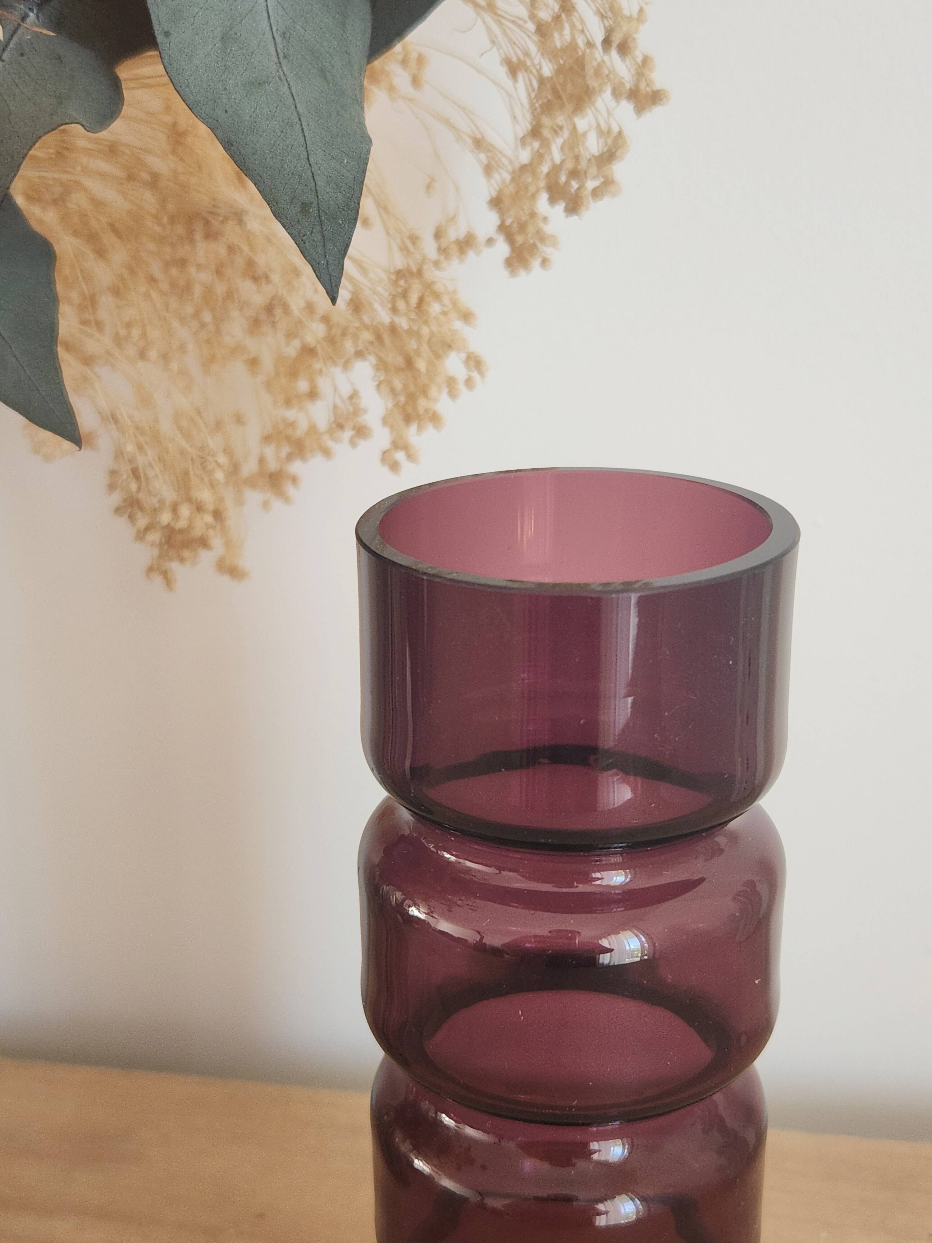 vase cylindrique en verre teinté design scandinave