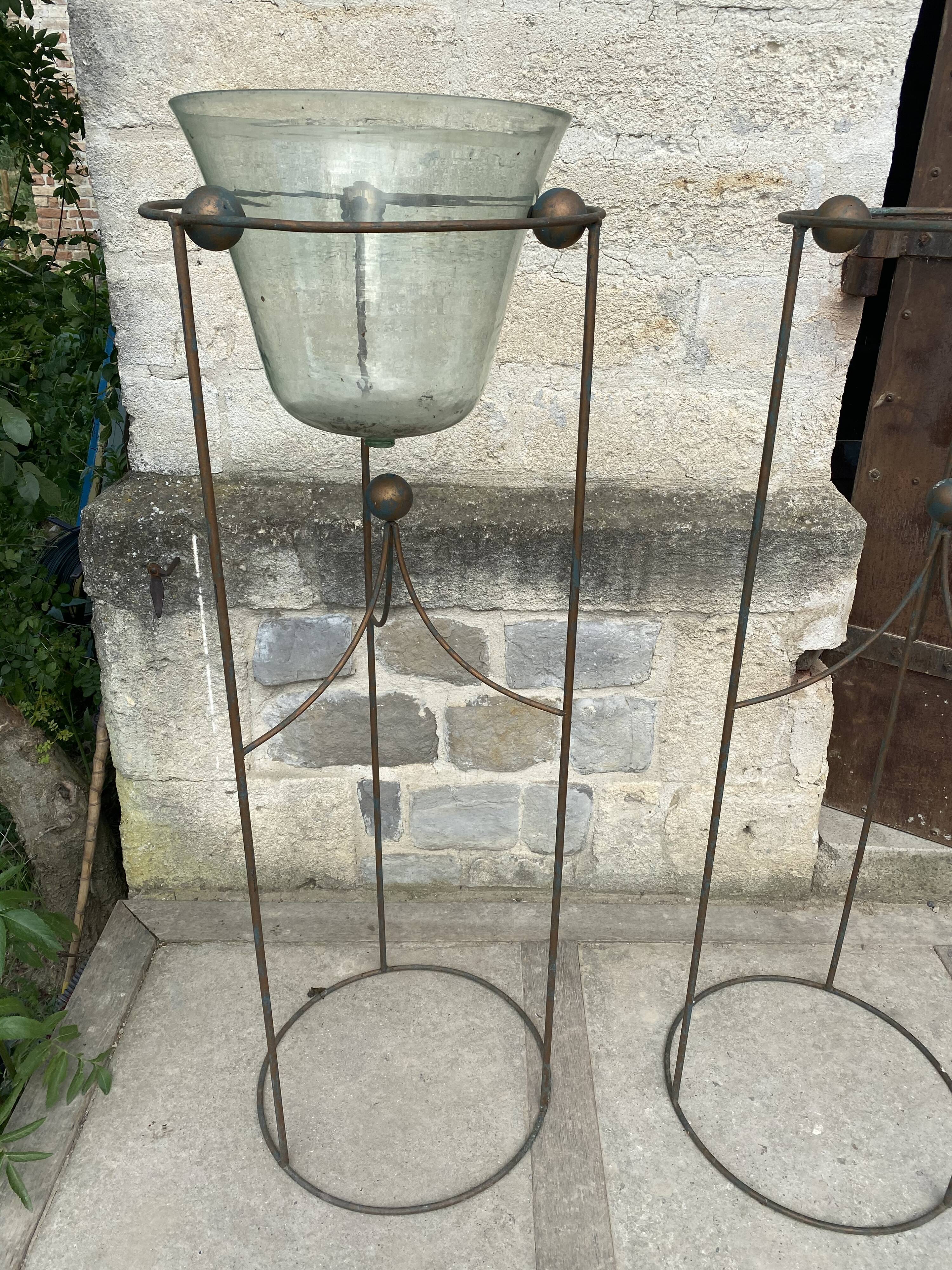 Pair of garden columns design