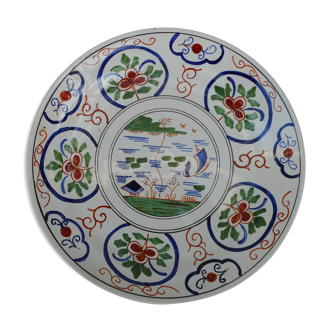 Ancient plate in earthenware