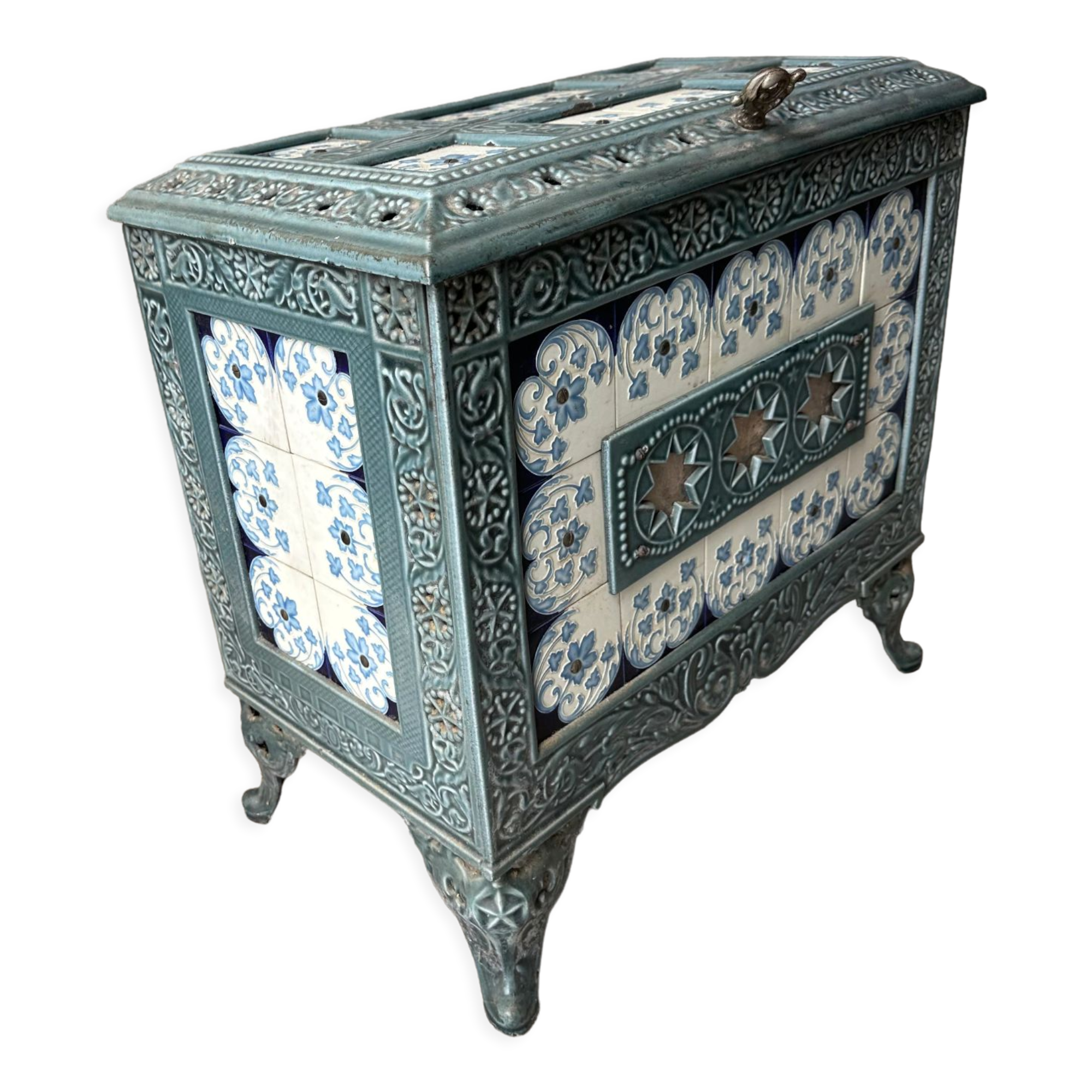 Enamelled cast iron wood stove and earthenware Mirus
