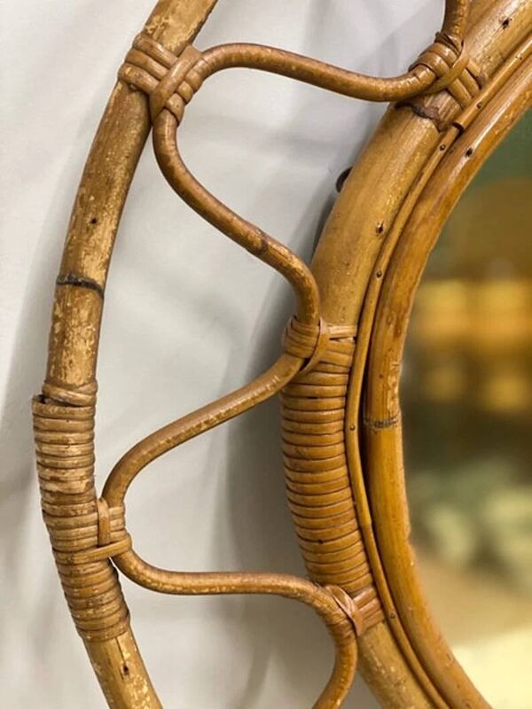 Rare miroir rond italien du milieu du siècle avec cadre en osier tressé en bambou double, 19
