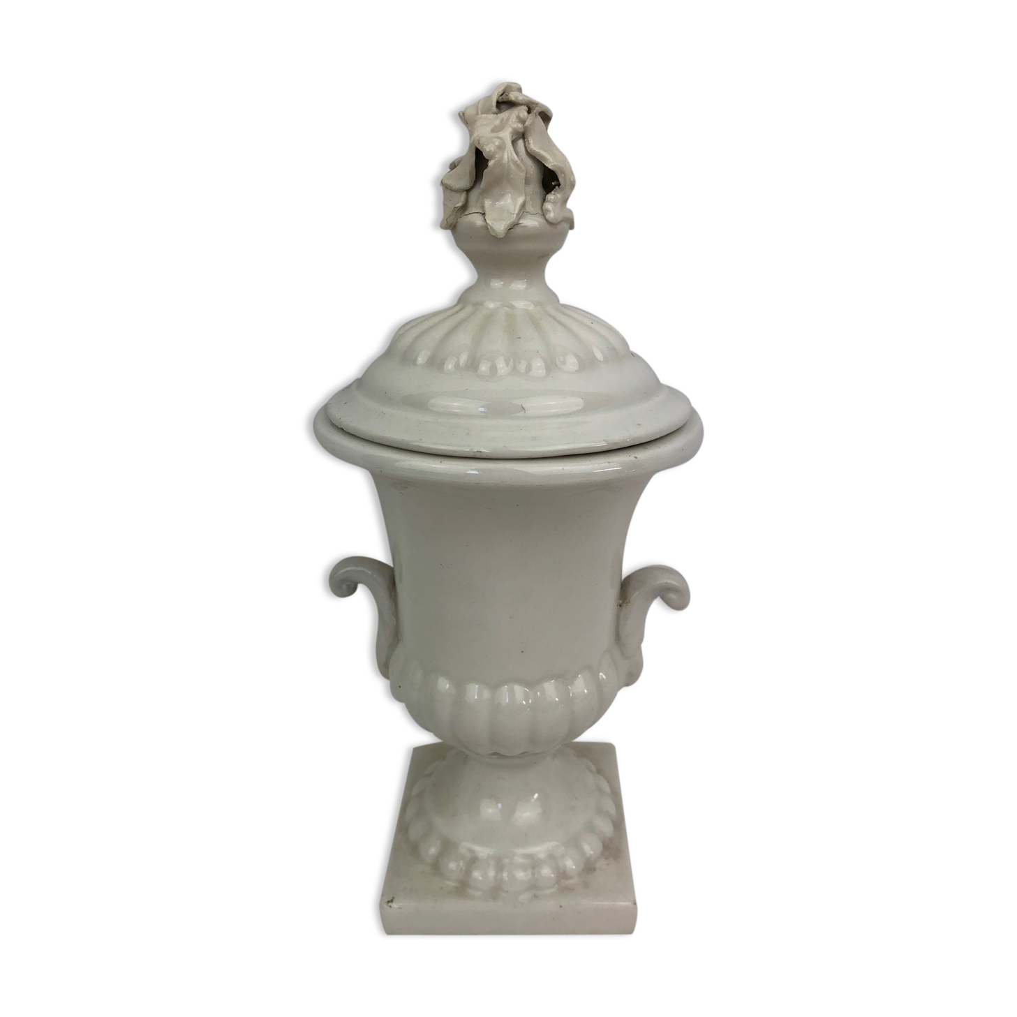 Medici vase covered in white porcelain, 20th cty