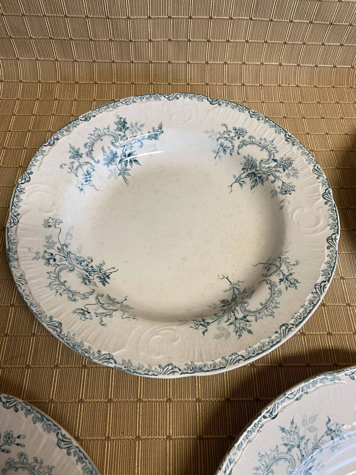 5 flat plates H.BOULENGER and cie Terre de fer, choisy le roi VILLARS