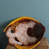 Zoomorphic fish-shaped slipcase in slipware, Vallauris