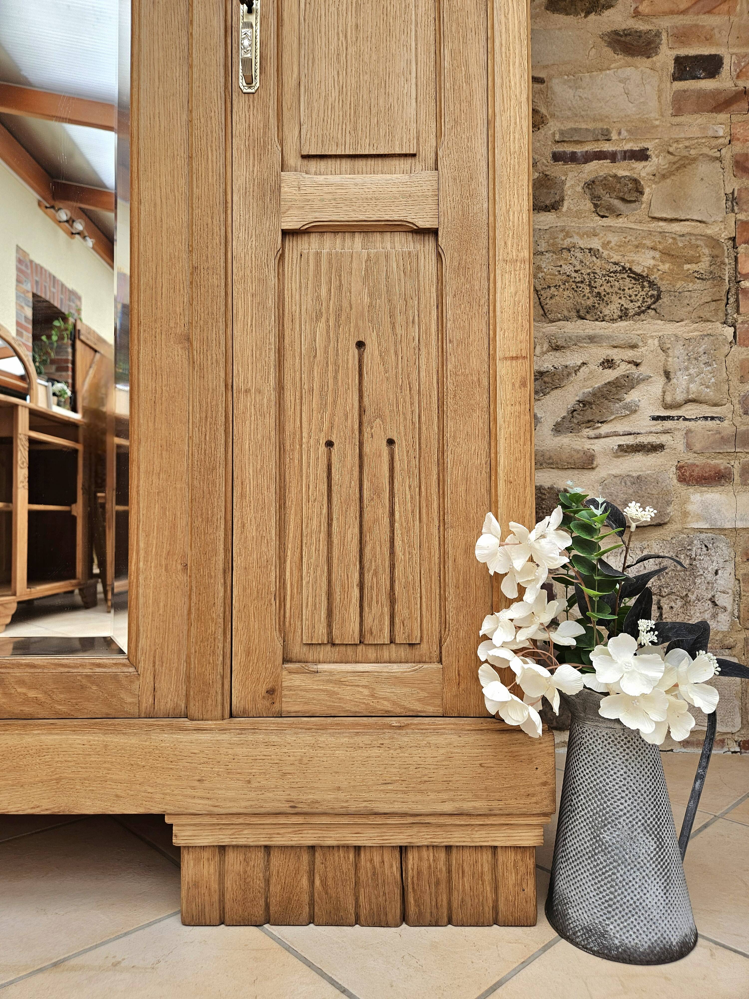 Armoire parisienne art déco