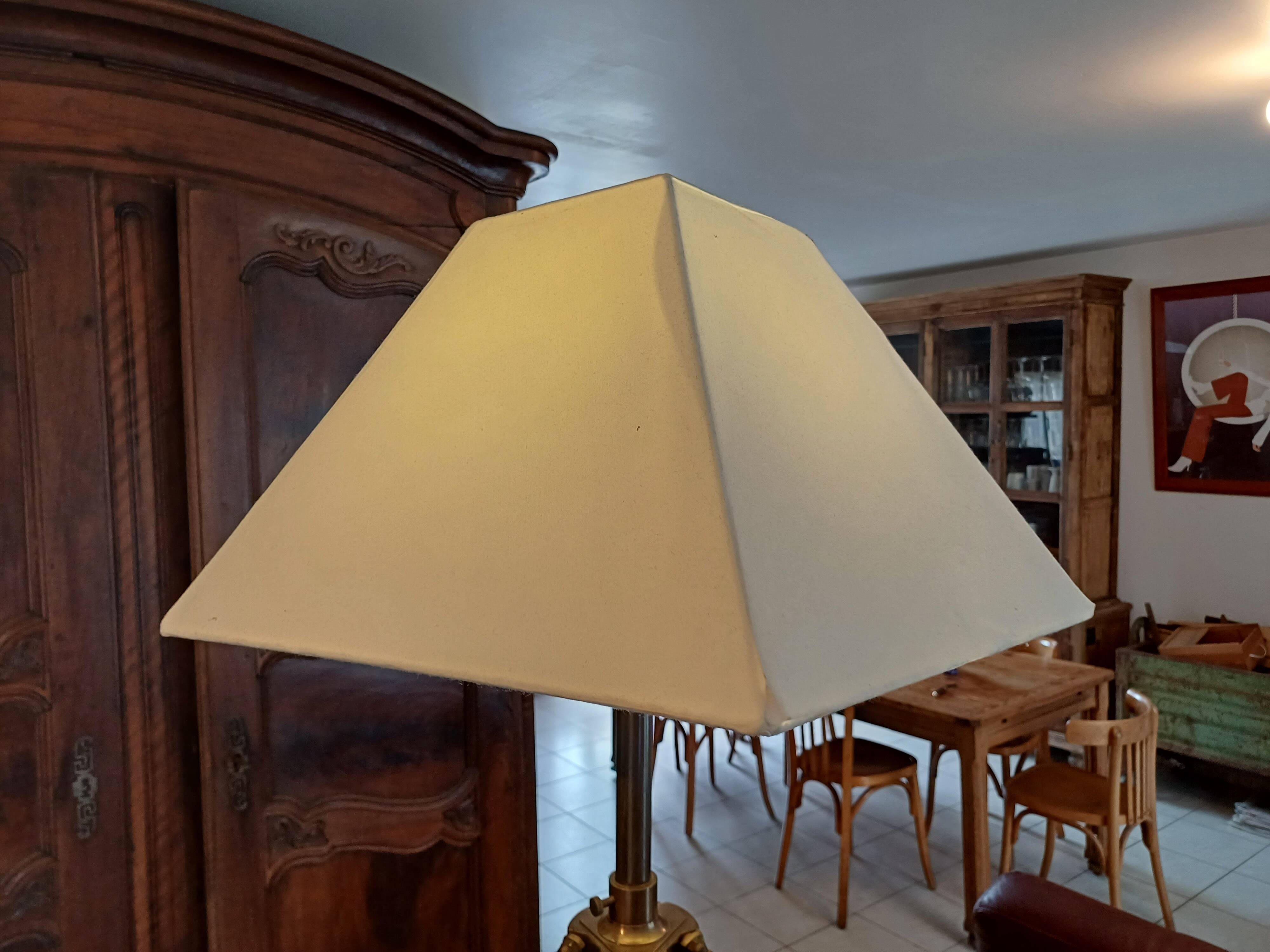 Geometric Tripod Lamp Wood and Brass