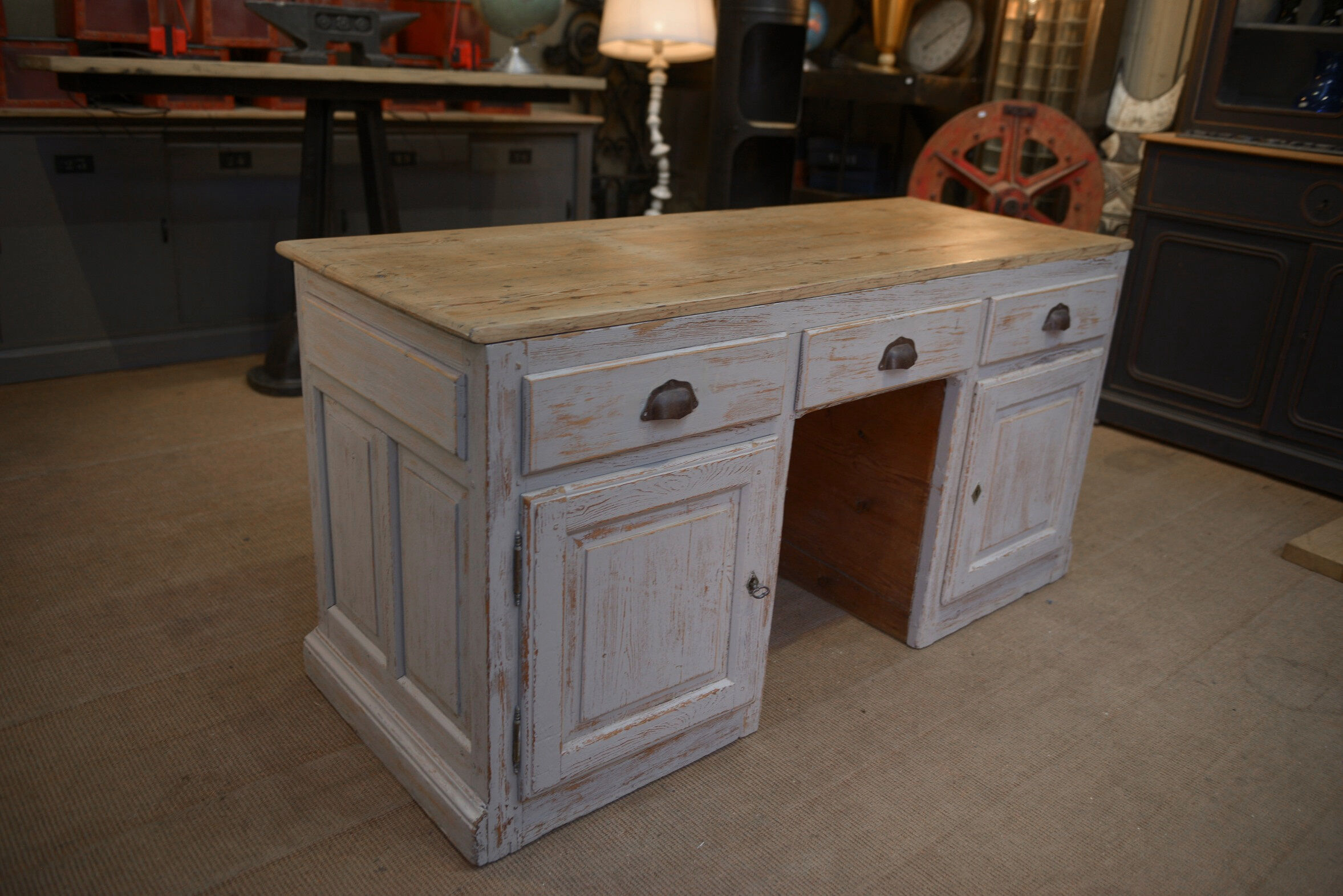 Countertop in gray patinated fir 1960