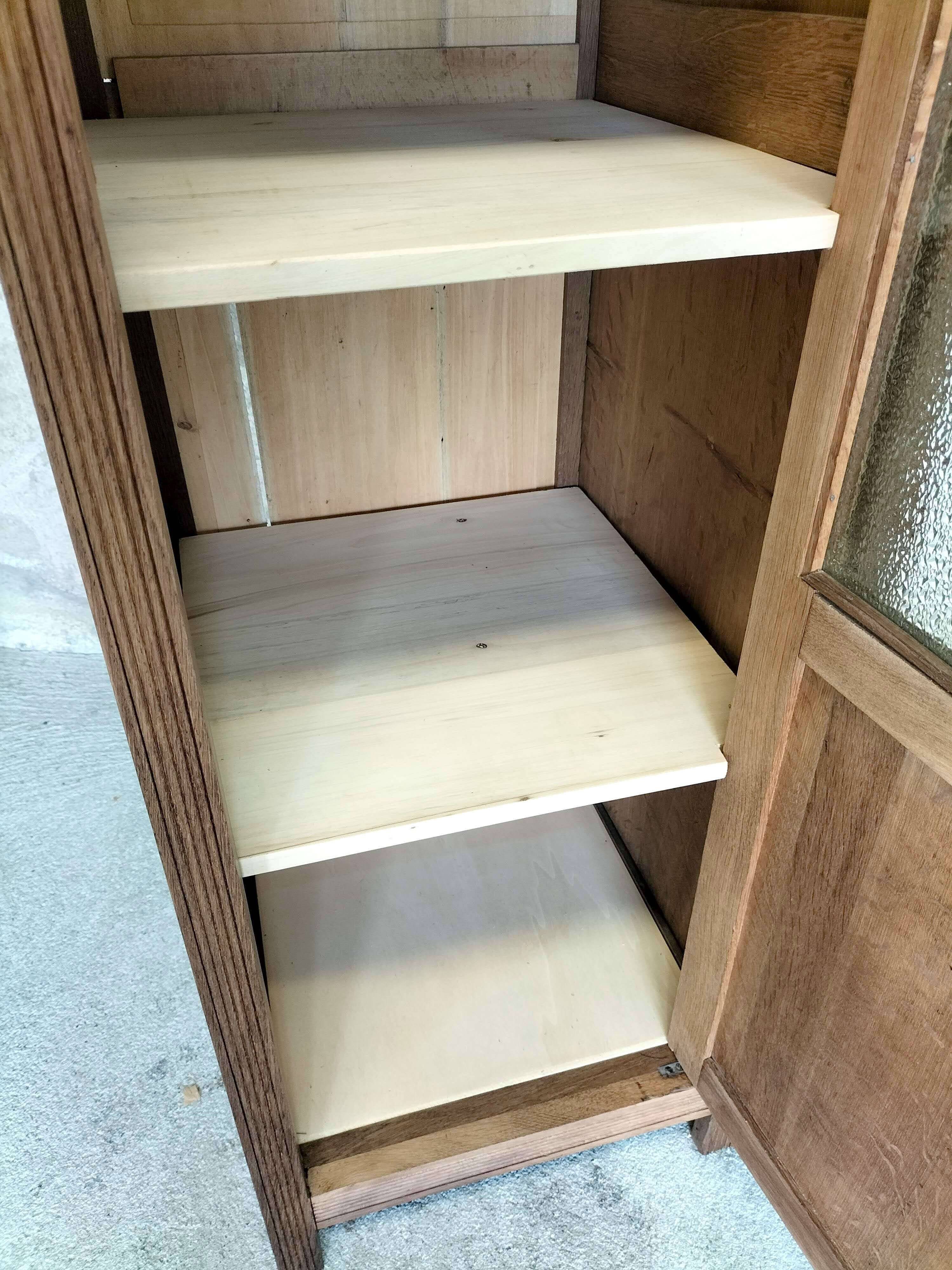 Armoire vitrée vintage