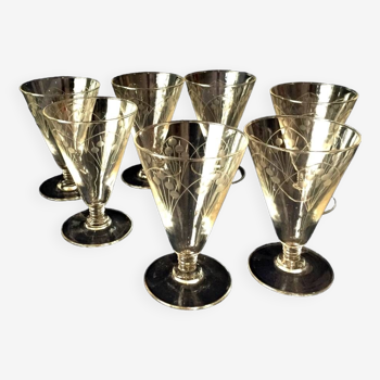 Suite de 7 verres a vin rouge en verre des annees 1930 1940 art de la table