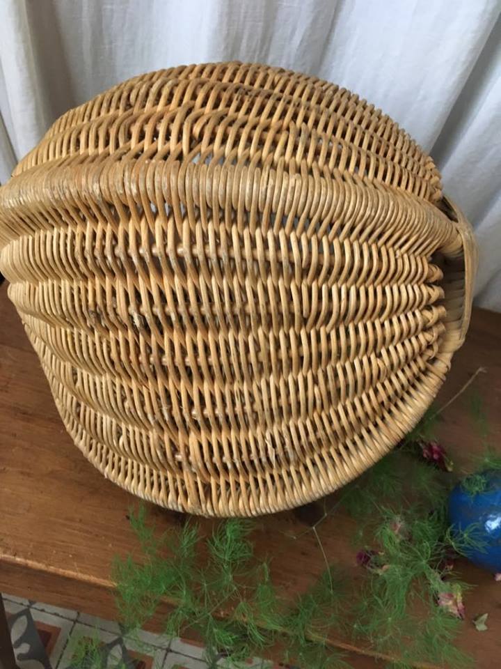 Basket in wicker