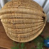Basket in wicker