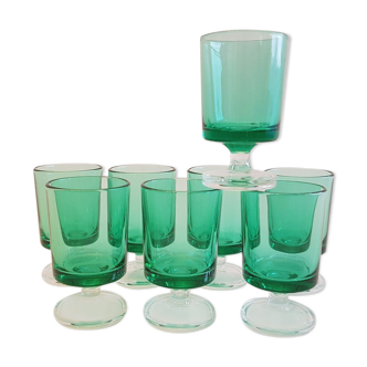 Lot of 8 small suede liqueur glasses Luminarc vintage walking glass green color