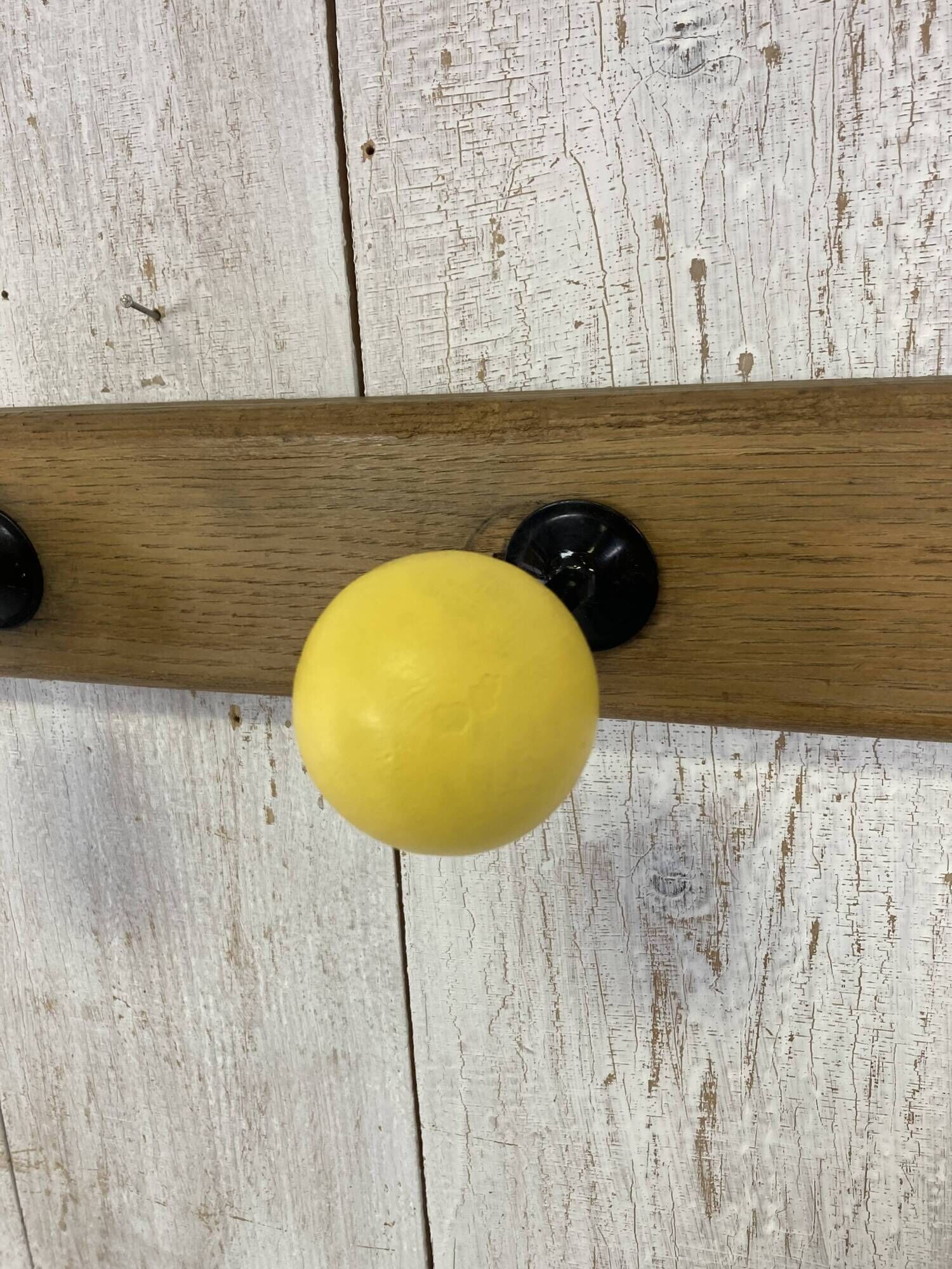 Bistro coat hook