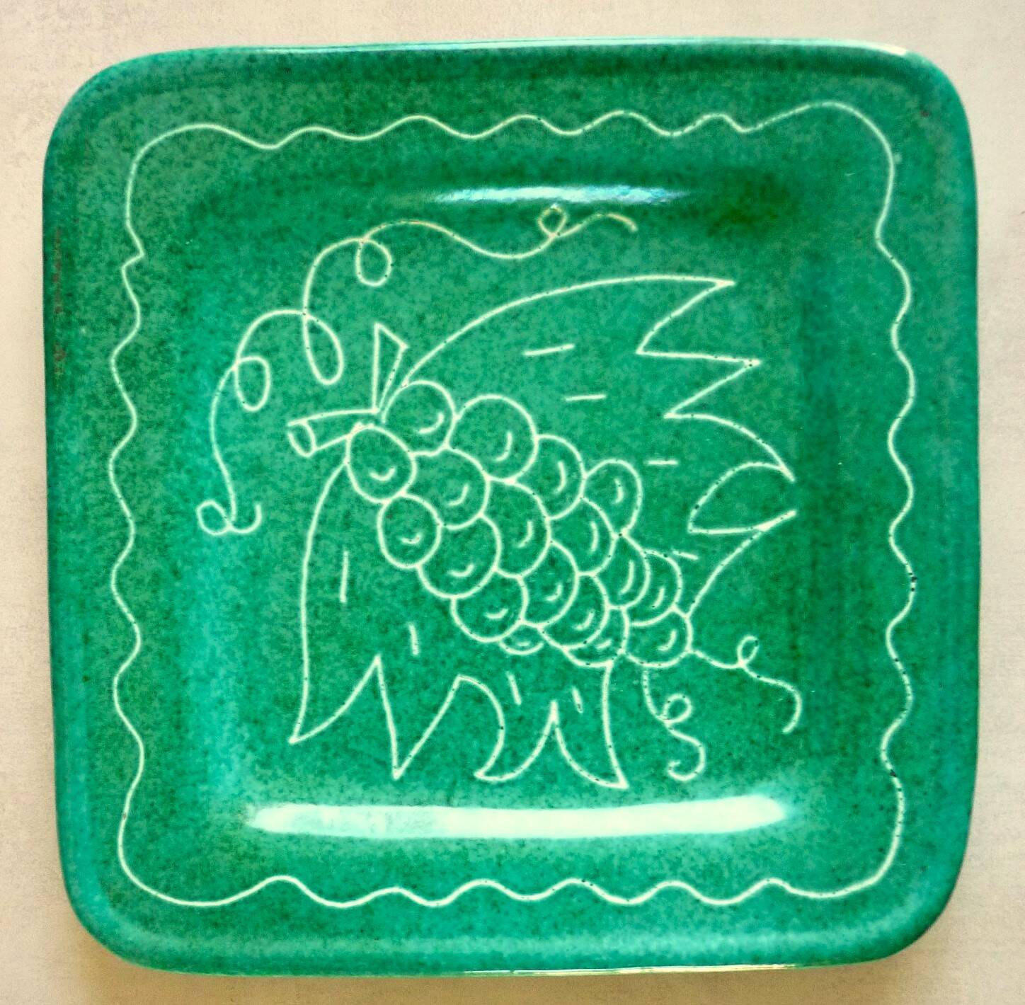 Square dish in glazed ceramic, scarified, signed Jacques Sagan Vallauris,
