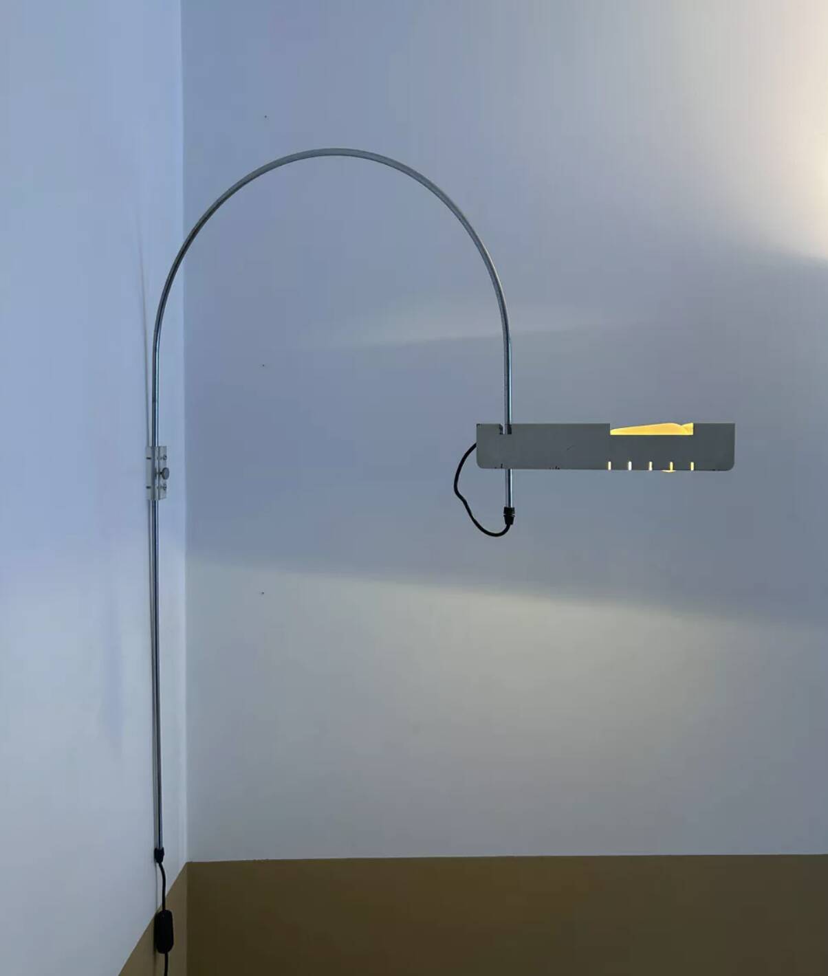 Adjustable wall light, Italian design 1970
