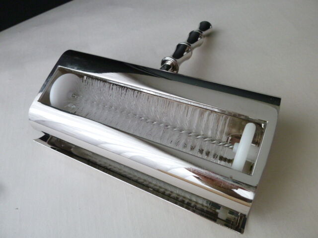 Stainless steel roller crumb picker Bamboo shaped sleeve