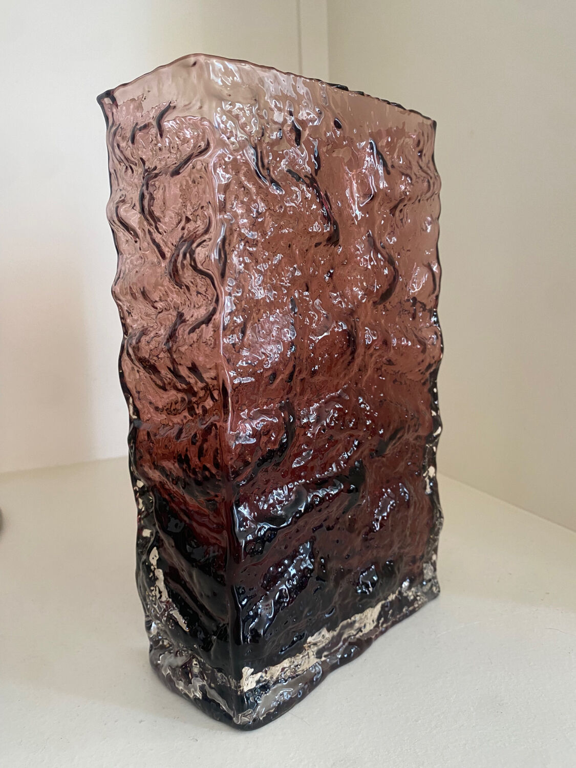 Vase Geoffrey Baxter Whitefriars purple glass 60s 70s