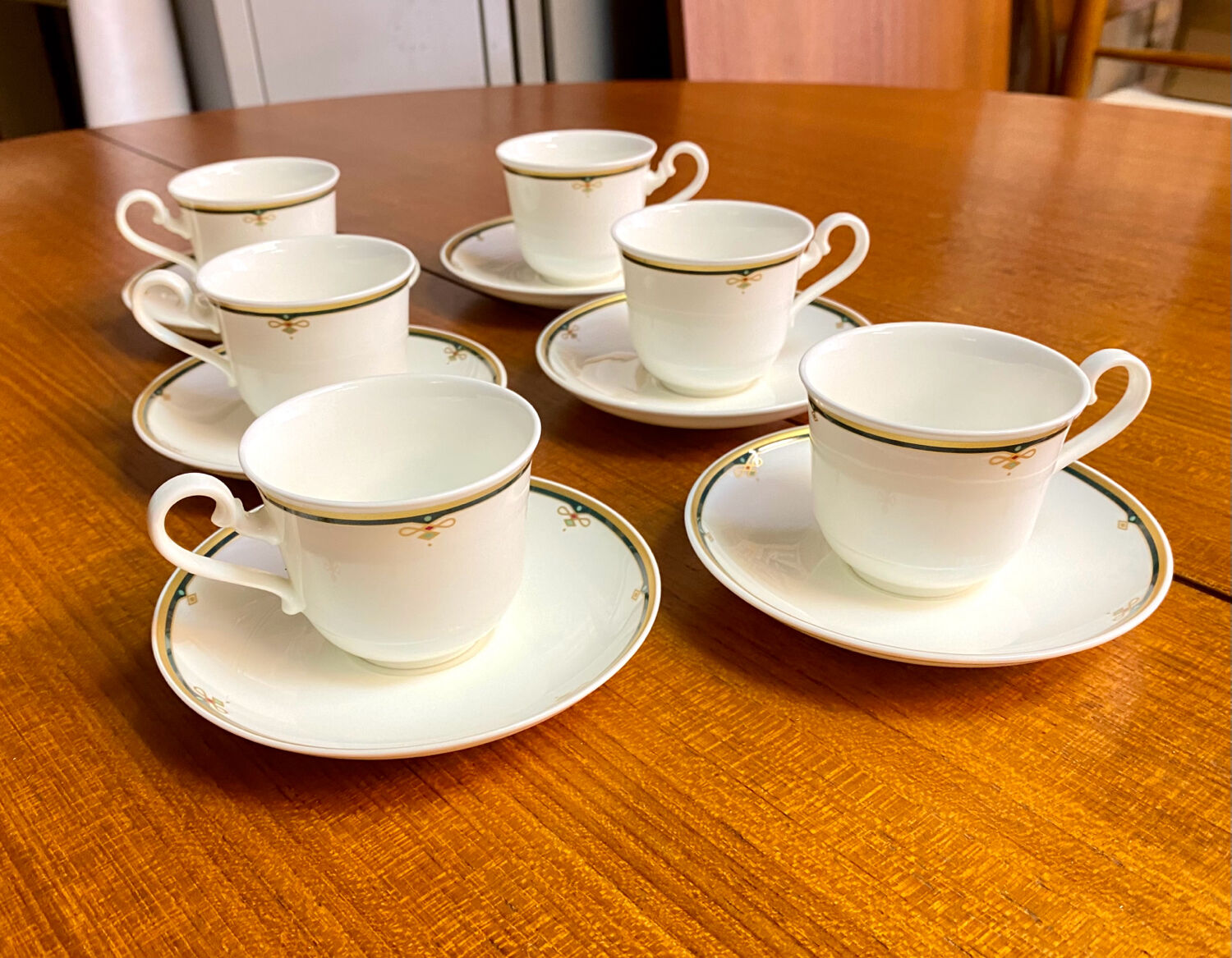 Villeroy & Boch 1960 porcelain coffee set of 6 cups and saucers